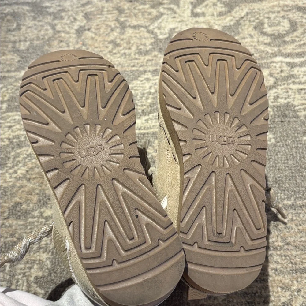 UGG Women’s lowmel sneakers in color sand - Picture 4 of 4